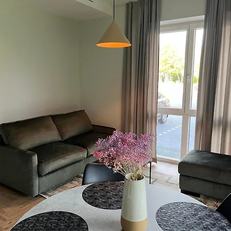 Mimi - Self Check-in