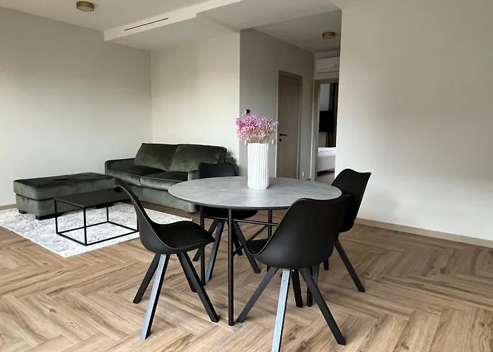 Mimi - Self Check-in