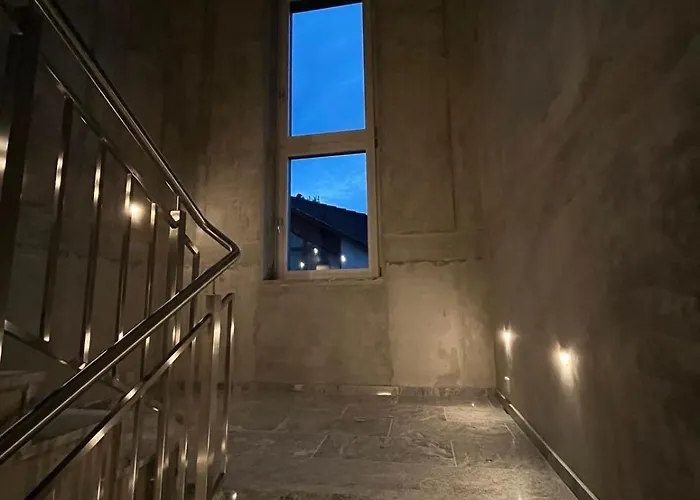 Mimi - Self Check-in *