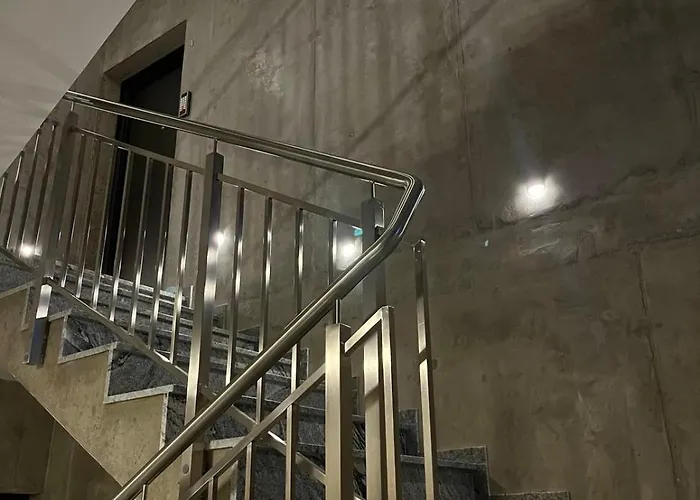 Mimi - Self Check-in *