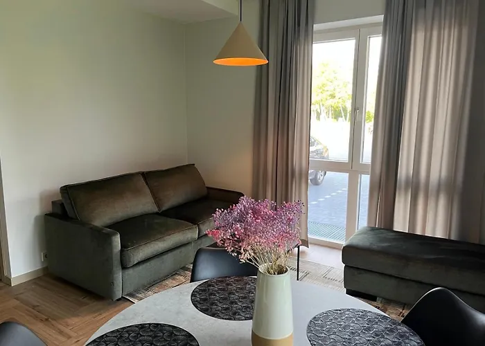 Mimi - Self Check-in